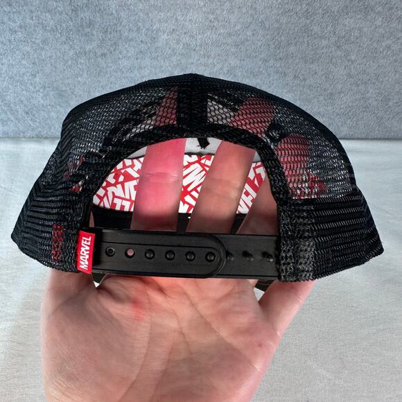 NWT Marvel Deadpool Retro A Frame Trucker Adjustable Snapback Hat Black & Red - Picture 4 of 7